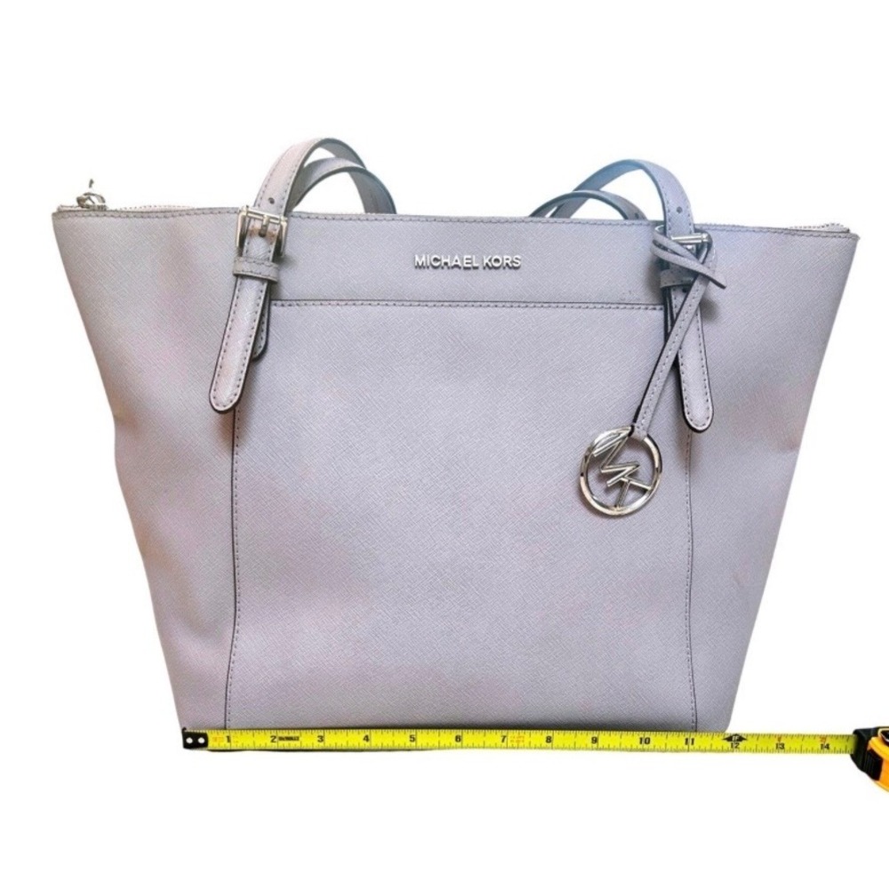 Michael Kors Voyager EastWest Lavender Saffiano Leather Tote Bag Silver Hardware - Picture 8 of 10